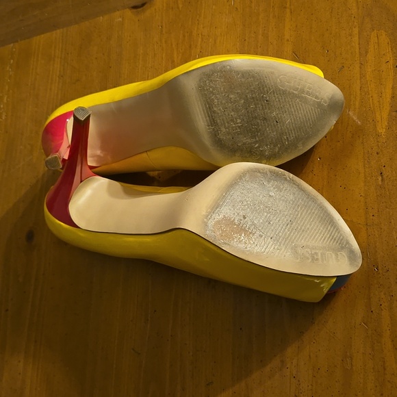 GUESS Sz 9 Peep-Toe Yellow Pumps w/Hot Pink Heels Built-in Platform w/flirt blue - Picture 4 of 10